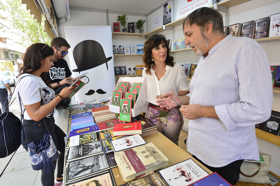 A lo largo de todo el fin de semana se celebrarán talleres infantiles en el entorno de Alfonso X ara fomentar la lectura entre los más pequeños