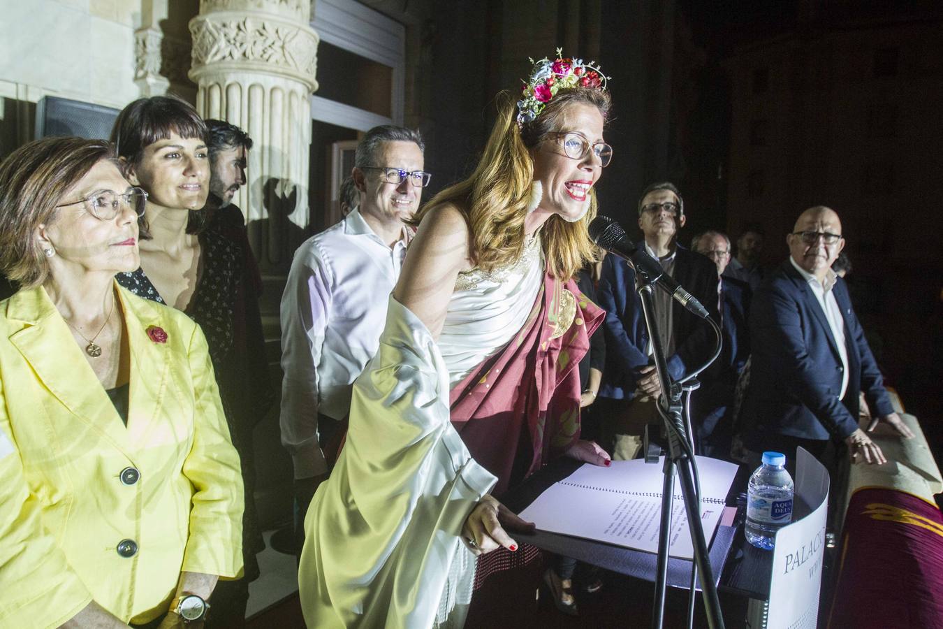 La alcaldesa de Cartagena arengó a las Tropas y Legiones a hacer grande estos días a Cartagena y a que las mujeres sean más protagonistas de las fiestas.