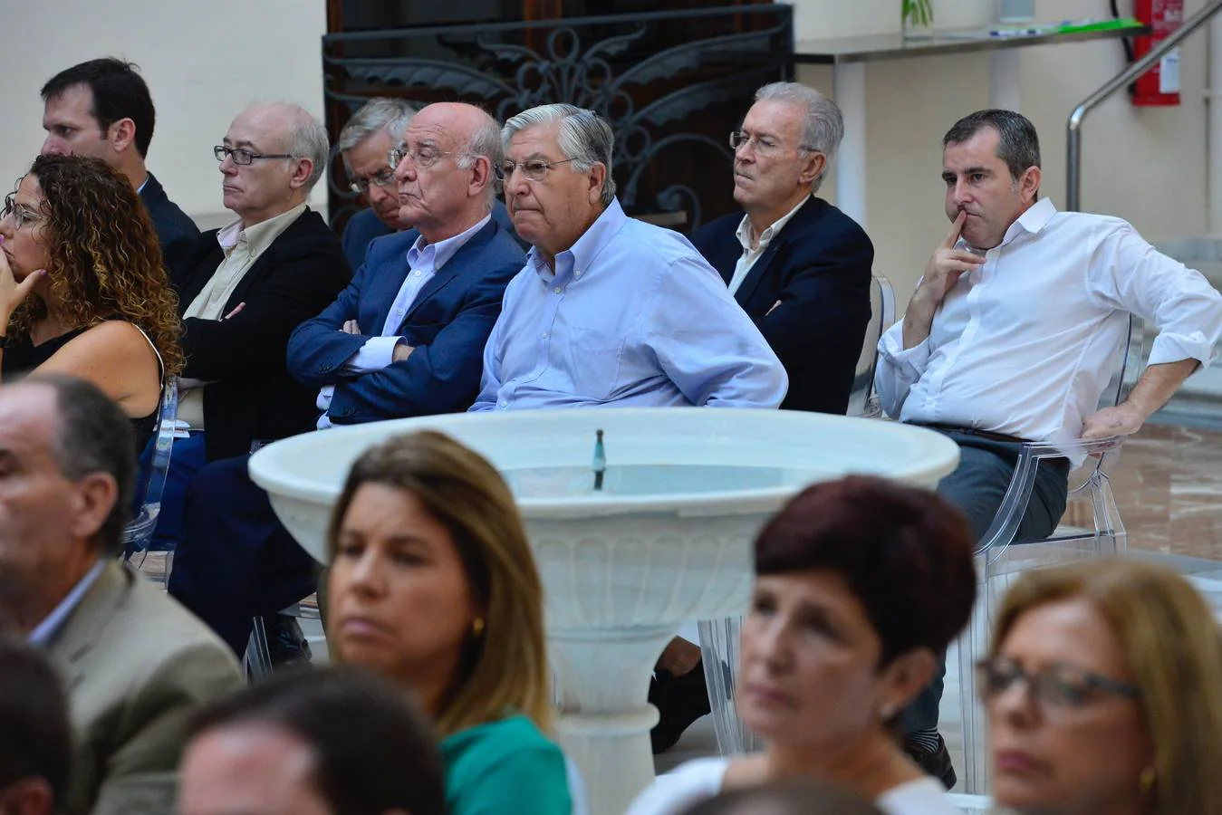 La investigadora lanzó un esperanzador anuncio en el Foro Nueva Murcia, donde ofreció una conferencia con motivo del Día Mundial del Alzhéimer: en cinco o diez años, pronosticó, será posible este diagnóstico precoz a partir de un simple análisis de sangre. 