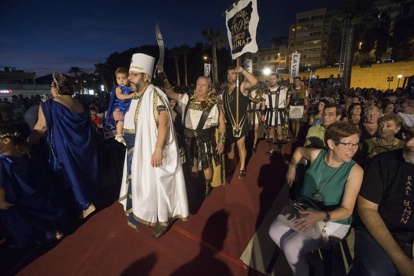 Los carthagineses dan más vistosidad a esta escenificación gracias al cambio de explanada en Alfonso XII