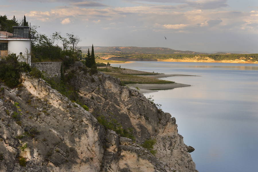 'La Verdad' recorre los embalses de Entrepeñas y Buendía, con más agua que hace doce meses pero al ralentí