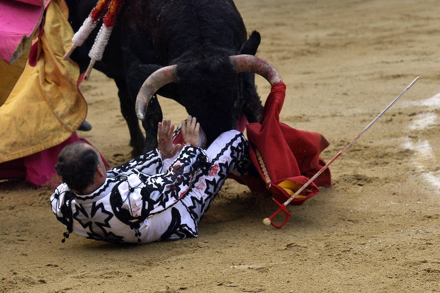 El torero celebra su última corrida junto a El Juli en la plaza de La Era de Abarán