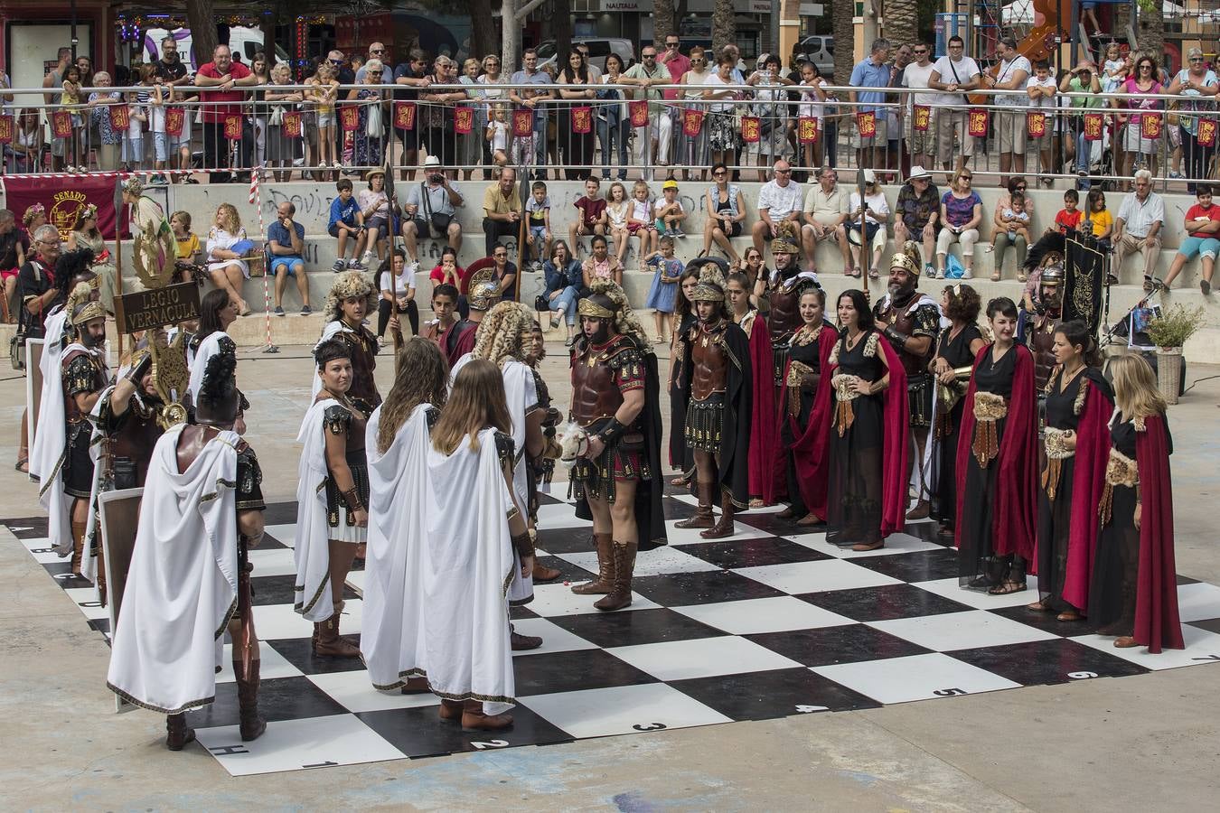 La originalidad de los actos y la uniformidad de todos sus participantes se llevan los elogios de los visitantes