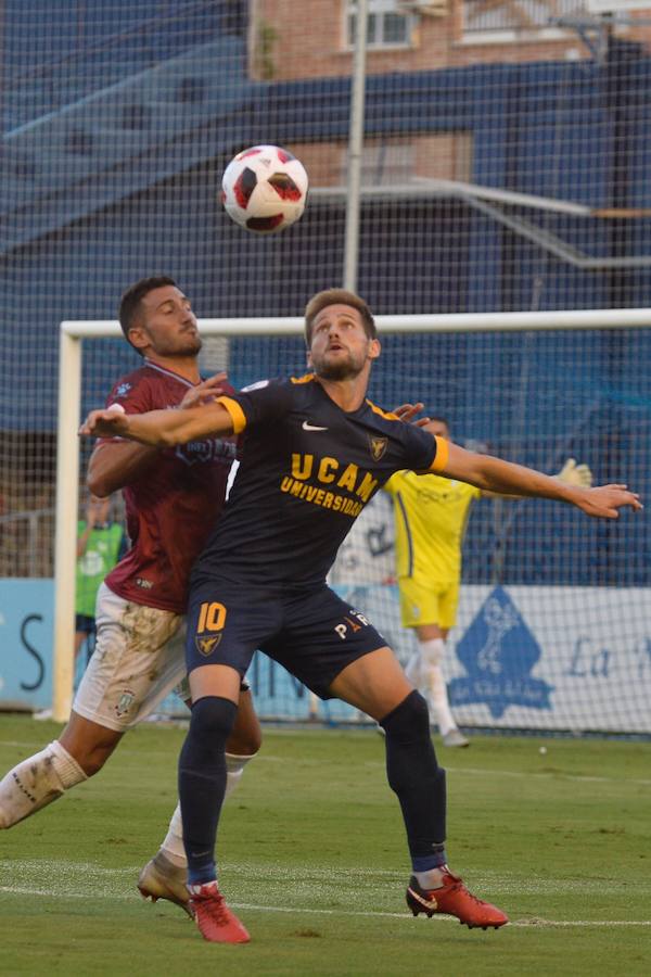 El conjunto vinícola acaba con la racha de victorias del UCAM con un disparo lejano de Gregori en los minutos finales del partido.