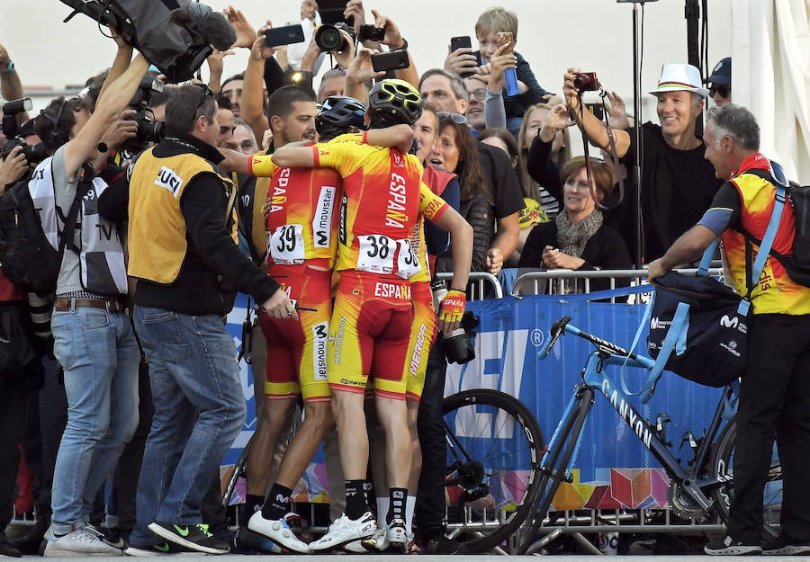 El corredor de Las Lumbreras consigue la medalla de oro tras vencer en el sprint a Bardet, Woods y Dumoulin