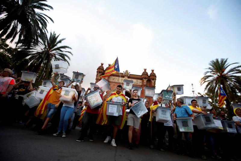 180.000 personas han acudido a la manifestación de Barcelona para conmemorar el primer aniversario del 1-O, según la Guardia Urbana