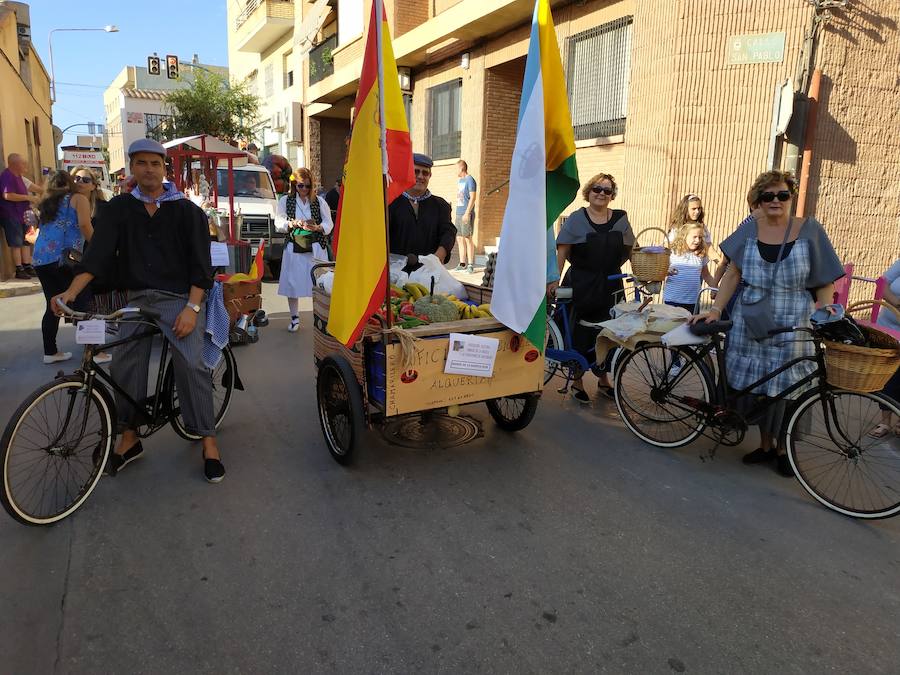 Más de 3.000 personas participaron en el Bando de la Huerta cuyo recorrido se prolongó durante cuatro kilómetros