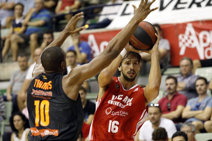 El UCAM CB pierde su primer partido de Liga en el Palacio contra el Valencia, que pasó por encima de los universitarios por 68-81