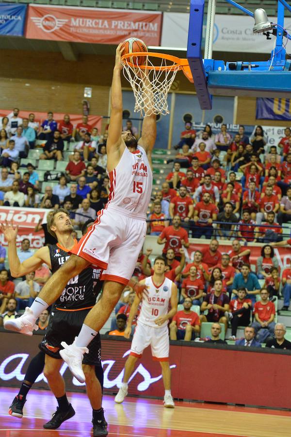 El equipo universitario consigue imponerse en Champions al actual campeón de la liga francesa