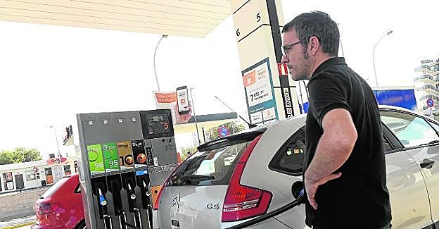 Repostajes sin incidencias en el primer día de 'convivencia'