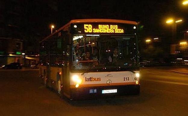 Un buhobús con el trayecto Sangonera la Seca-Murcia.