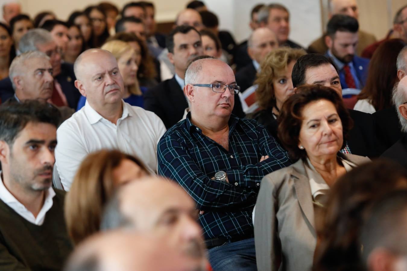 El profesor del IE Business School, que disertó ante 300 economistas, aboga por que las comunidades puedan tener «poder de decisión» tributario para atraer inversiones