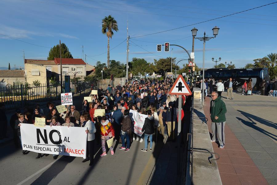 La concentración comenzó cerca de las 8.30 horas de la mañana, desde el propio Carril de las Cuatro Piedras, más concretamente donde está situado el colegio AYS