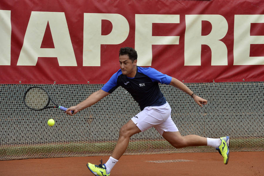 El Club de Tenis Barcino se medirá al Chamartín, mientras que el Club de Tenis Valencia se enfrentará al combinado murciano por un puesto en la final