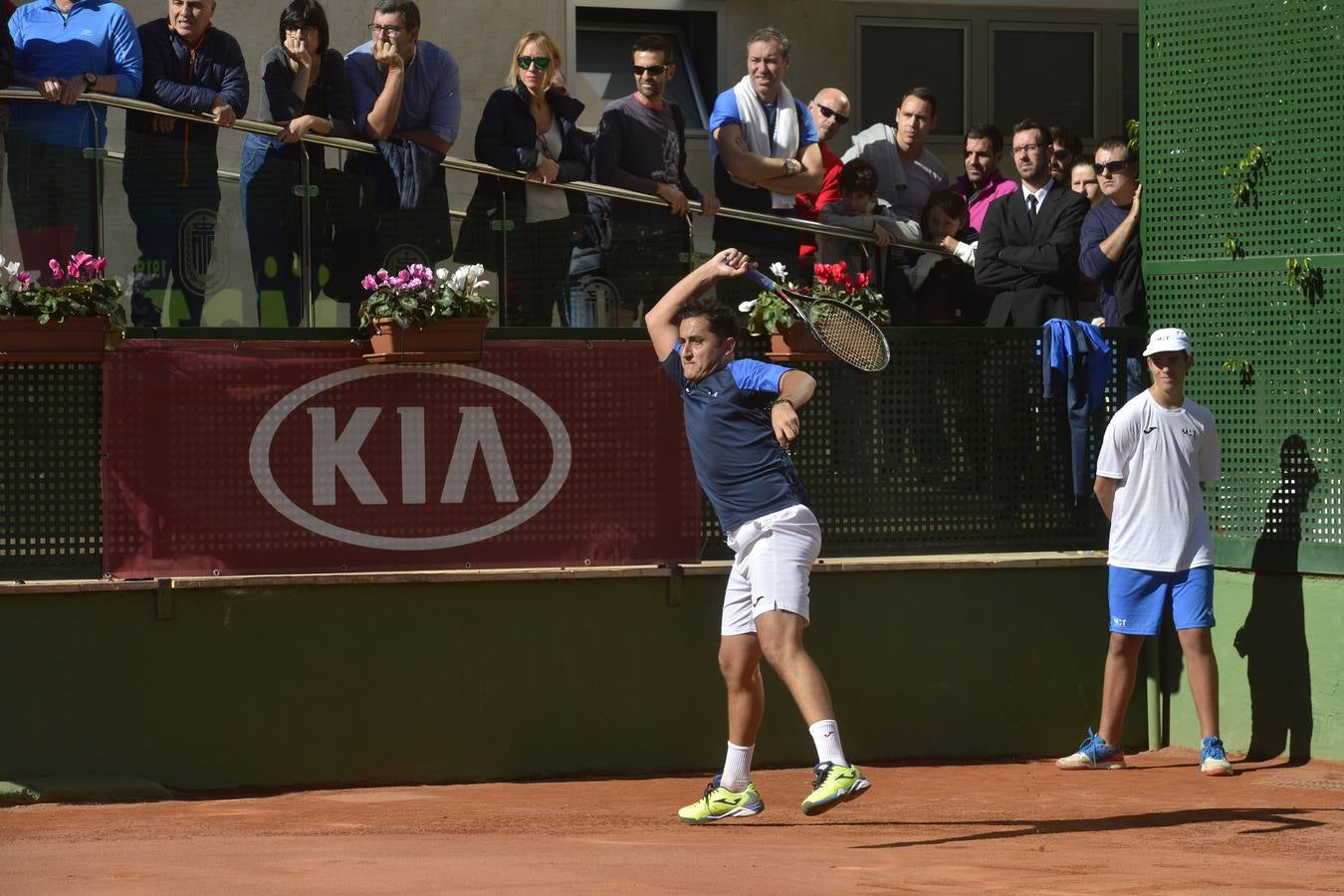 El tenista murciano logro imponerse a Álvaro López (3-6, 6-4, 6-4) en su partido de la final