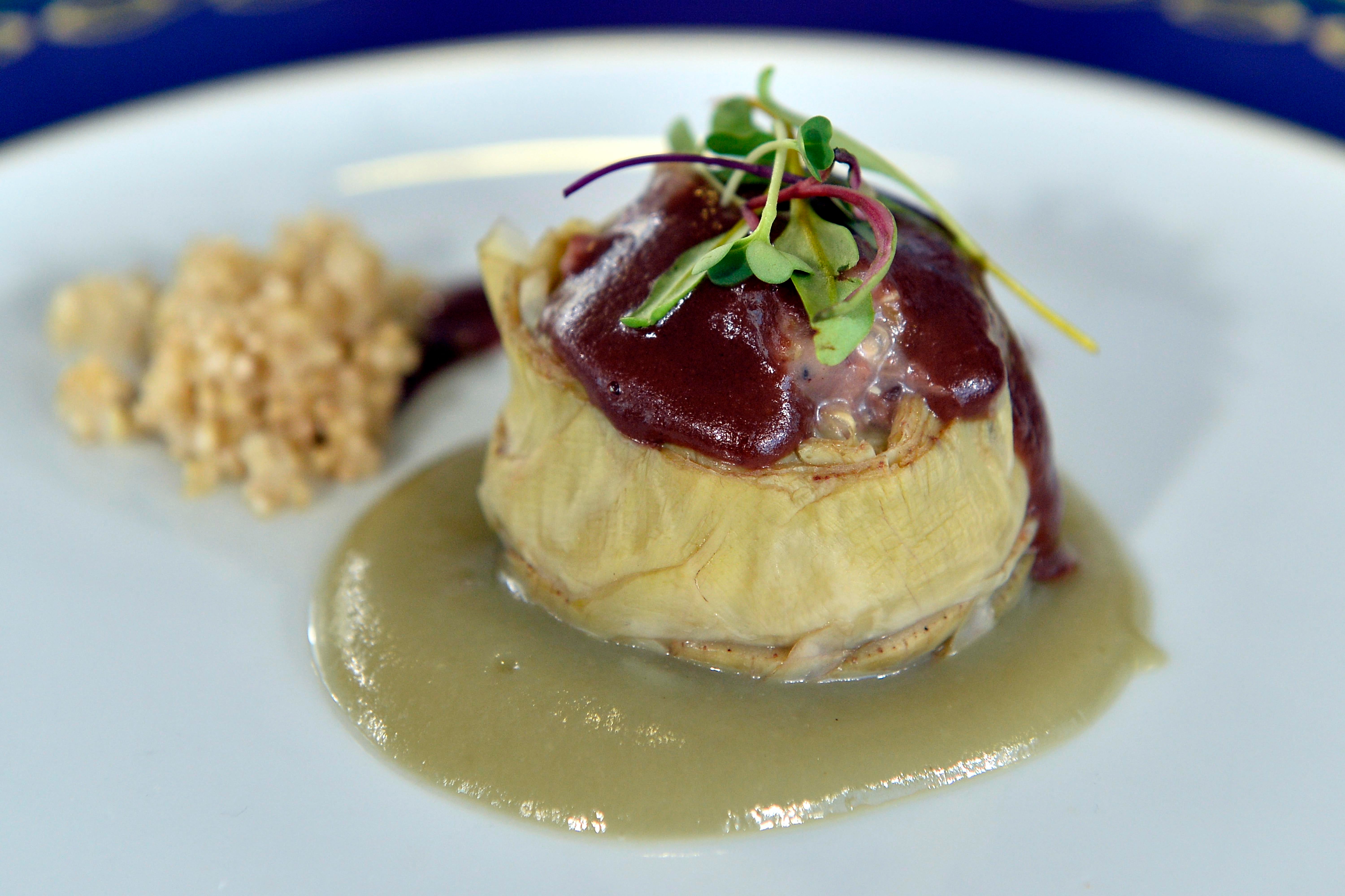 La segunda ponencia de Murcia Gastronómica corrió a cargo Francisco José Saura, Juan Antonio García y Cayetano Gómez, que presentaron un recetario de cordero segureño.