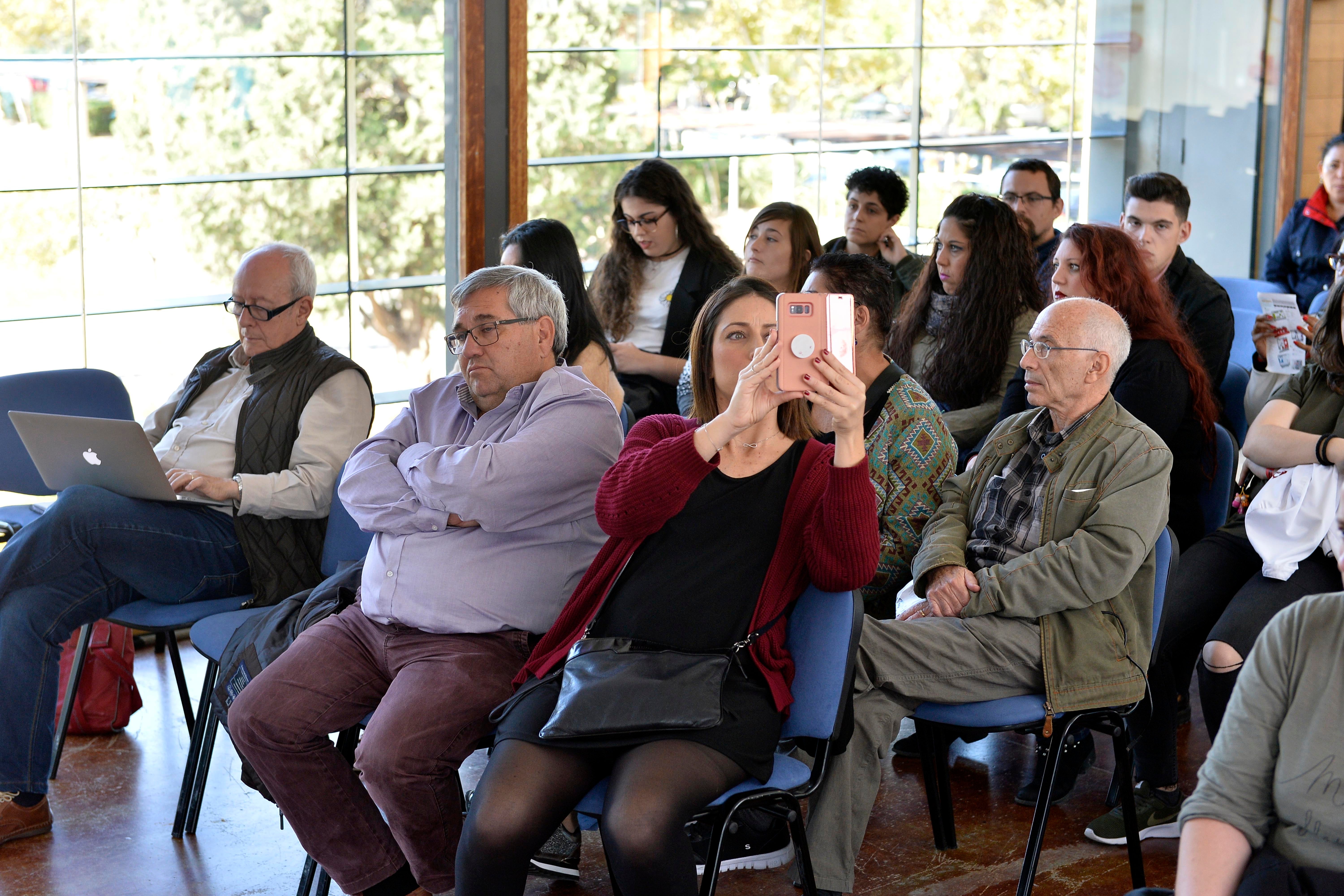 Una treintena de talleres acercan a los apasionados del arte culinario técnicas para una mejor y más sabrosa nutrición, y un recorrido por sabores y aromas del mejor producto