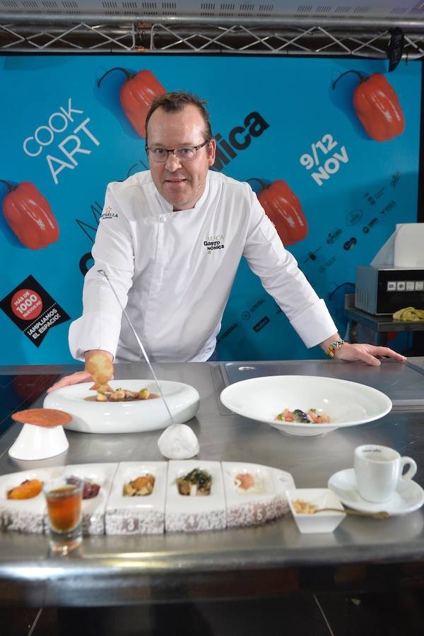 Pablo González cerró la segunda jornada de Murcia Gastronómica con las innovaciones de Cabaña Buenavista con los salazones. 