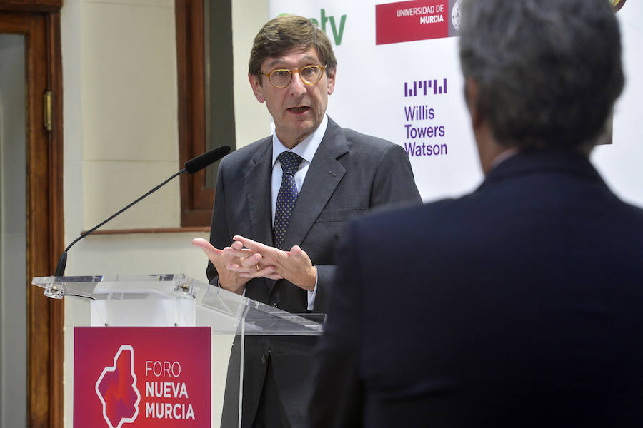 El presidente de Bankia reconoce en el Foro Nueva Murcia estar «muy satisfecho» con la fusión con BMN porque el objetivo es que fuera un proceso «rápido y eficaz»