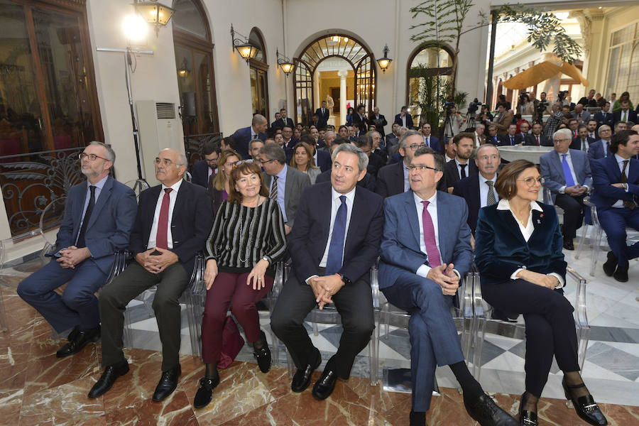 El presidente de Bankia reconoce en el Foro Nueva Murcia estar «muy satisfecho» con la fusión con BMN porque el objetivo es que fuera un proceso «rápido y eficaz»