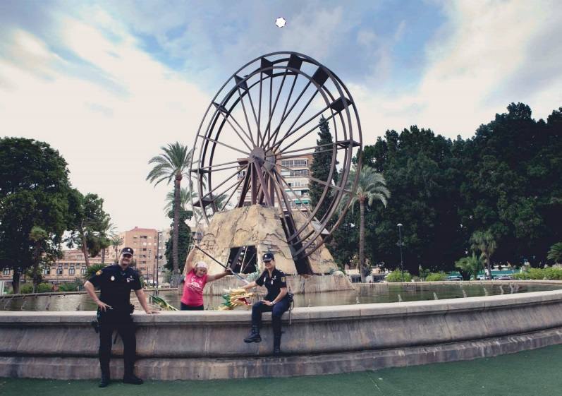 El objetivo de la asociación es recaudar dinero para la investigación contra el cáncer y ayudar a enfermos y familiares