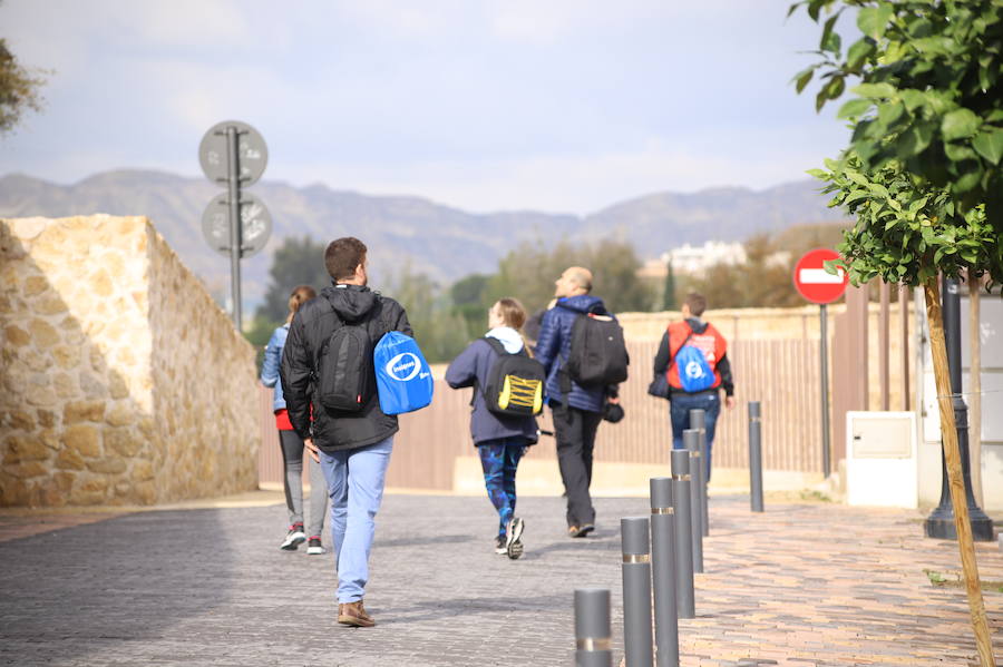 Unos cien fotógrafos participan en este concurso, organizado por 'La Verdad'