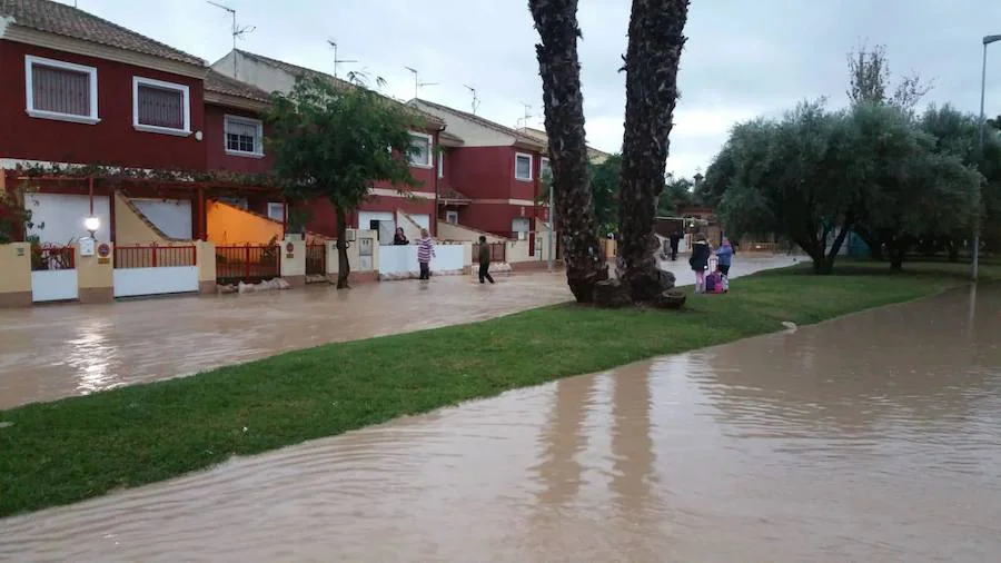 Calles inundadas en Los Alcázares.