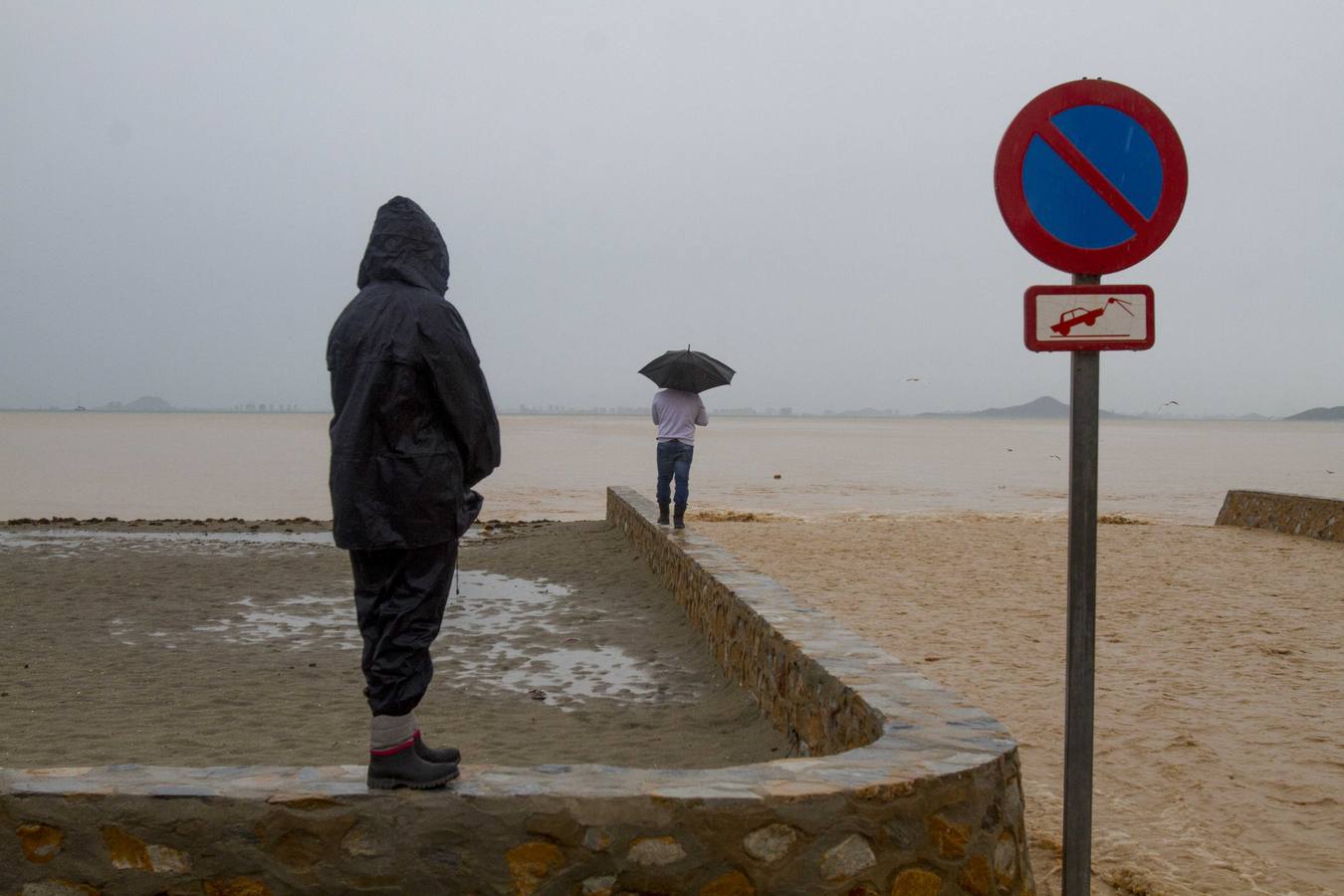 El agua ha hecho estragos en Los Alcázares