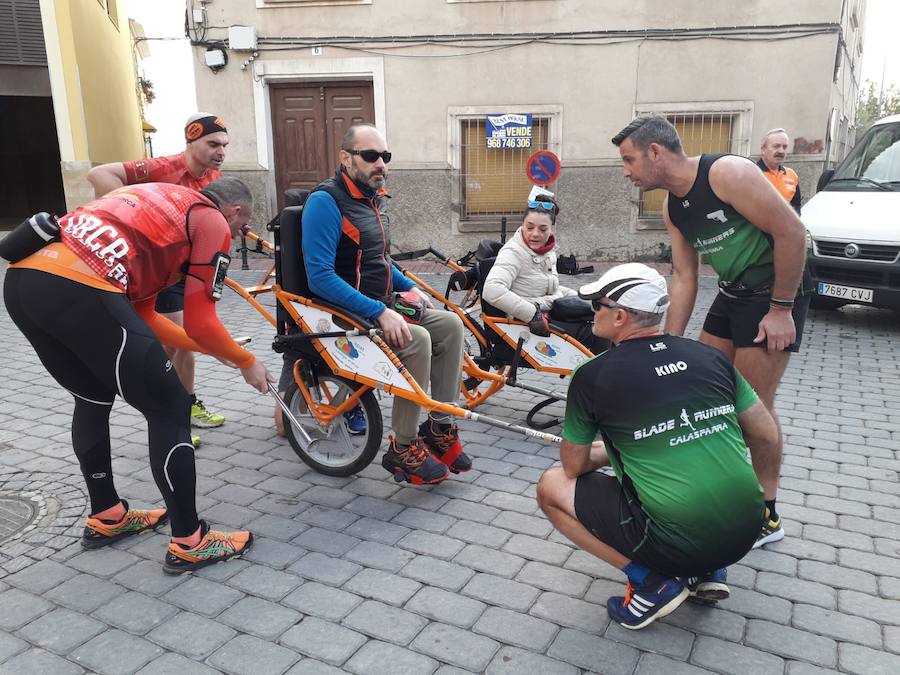 Rafael Guirao se lleva la IV Vuelta al Santuario Virgen de la Esperanza con un tiempo de 46:43, por los 1:03:34 para la ganadora femenina, Antonia María Zapata