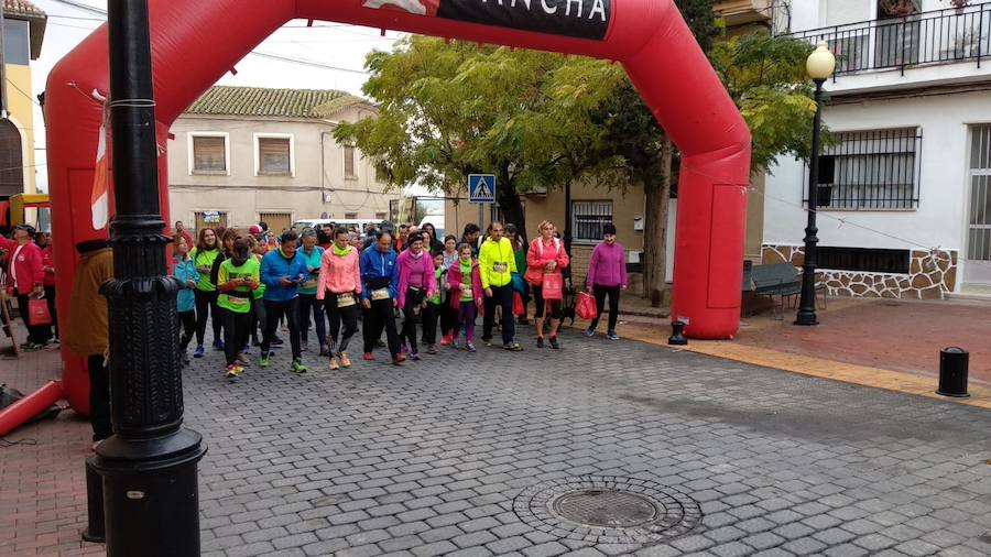 Rafael Guirao se lleva la IV Vuelta al Santuario Virgen de la Esperanza con un tiempo de 46:43, por los 1:03:34 para la ganadora femenina, Antonia María Zapata