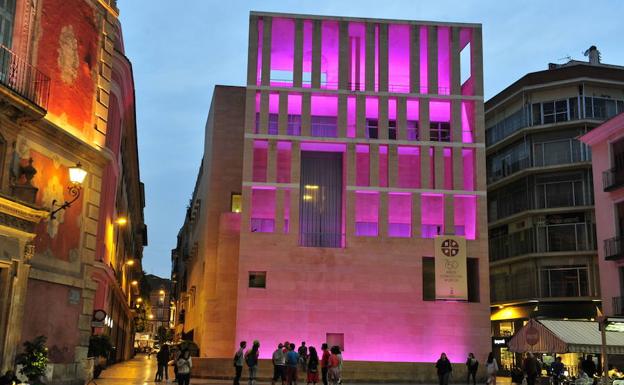 El edificio Moneo, uno de los lugares en los que se llevarán a cabo conciertos del festival 'Balconeando'.