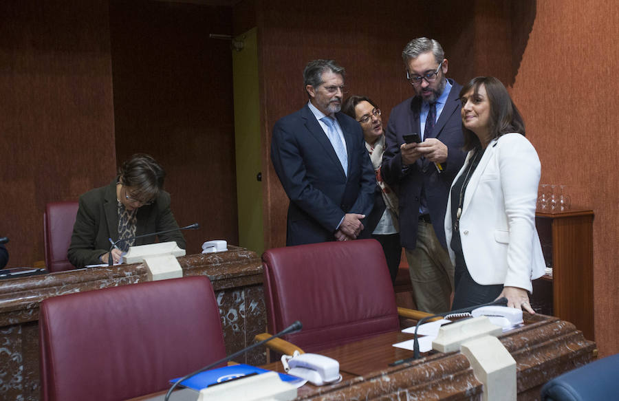 Los portavoces se han reunido en la mañana de este jueves para concretar el orden de las mociones.