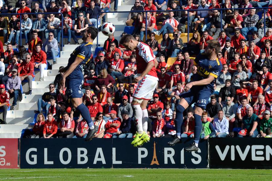 Los universitarios ganaron gracias a los goles de Kilian Grant y de Isi Ros, la expulsión de este último en la segunda parte marcó el dominio final de los de Herrero, que no aprovecharon la superioridad para empatar el encuentro