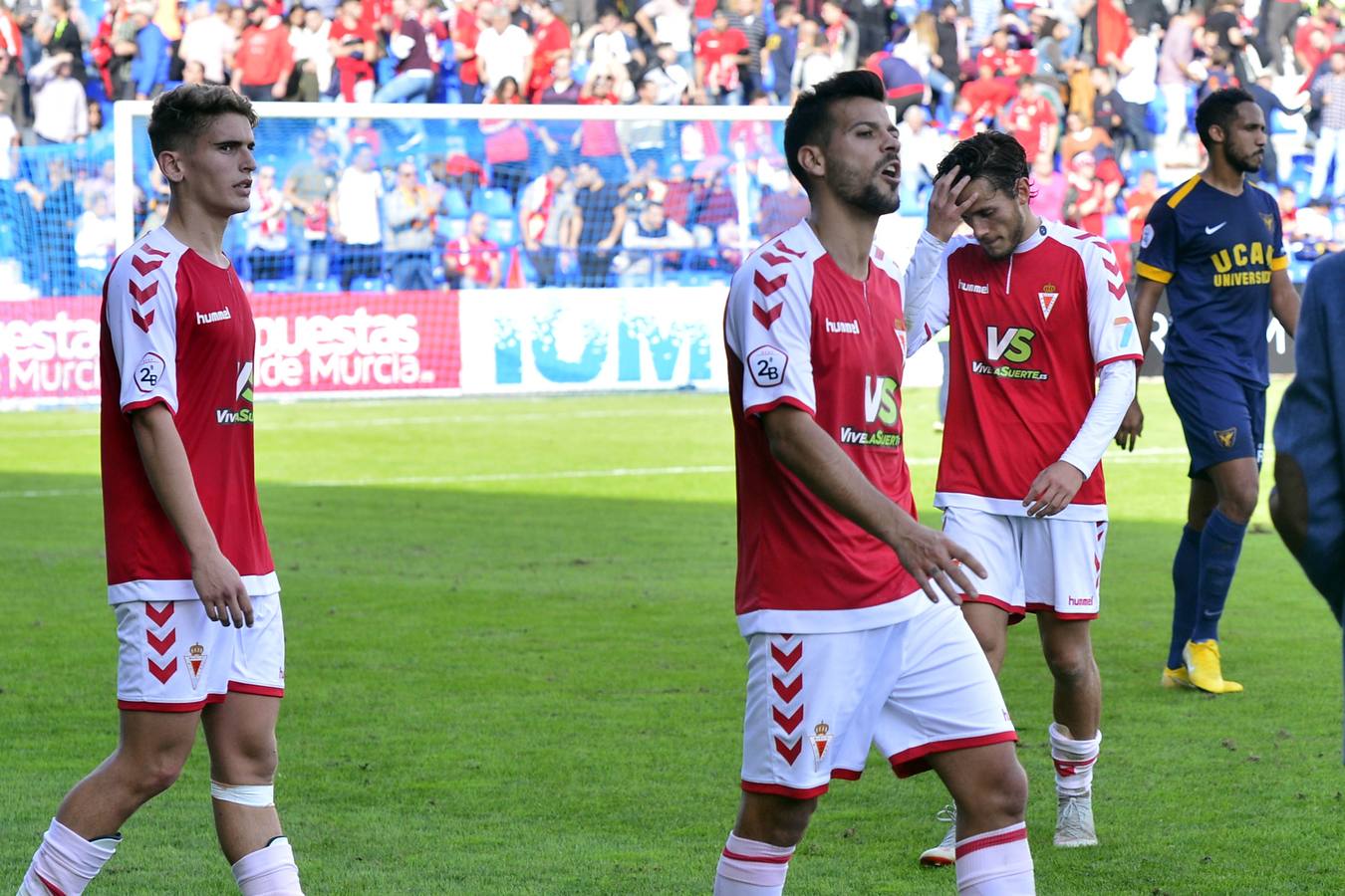 Los universitarios ganaron gracias a los goles de Kilian Grant y de Isi Ros, la expulsión de este último en la segunda parte marcó el dominio final de los de Herrero, que no aprovecharon la superioridad para empatar el encuentro