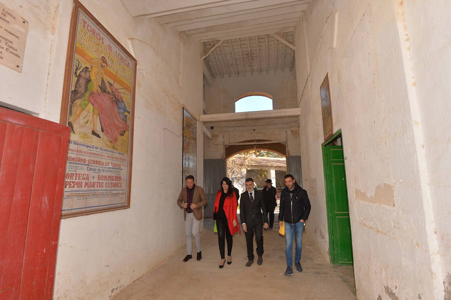 Según adelantó la consejera de Cultura, Miriam Guardiola, el edificio será un espacio multifuncional que acogerá espectáculos culturales, deportivos, eventos comerciales y de ocio