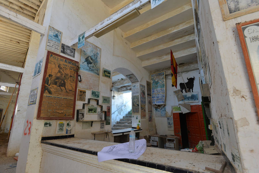 Según adelantó la consejera de Cultura, Miriam Guardiola, el edificio será un espacio multifuncional que acogerá espectáculos culturales, deportivos, eventos comerciales y de ocio