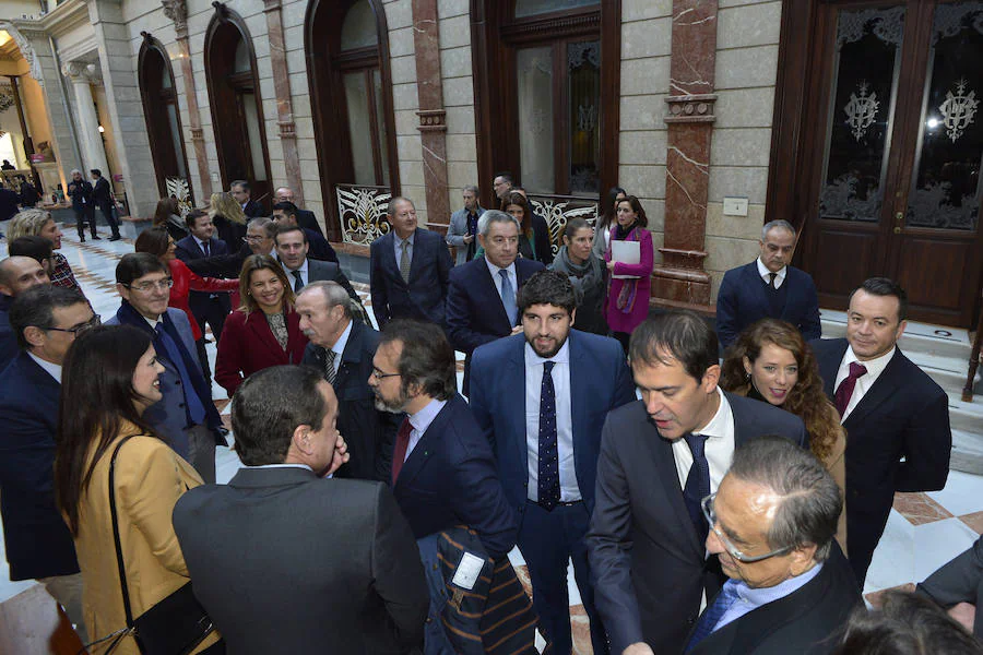 El jefe del Ejecutivo regional, Fernando López Miras, anuncia durante su intervención en el Foro Nueva Murcia que el Consejo de Gobierno estudiará este miércoles el recurso contra el 'trasvase cero'