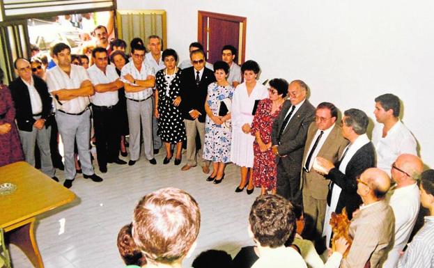 Inauguración de las instalaciones de Radio Taxi Murcia, creada en 1980.