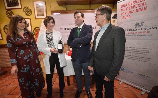 Presentación de la cerveza de la Navidad de Estrella de Levante.