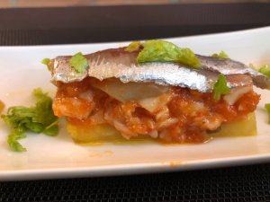 Montadito de bacalao y sardinas