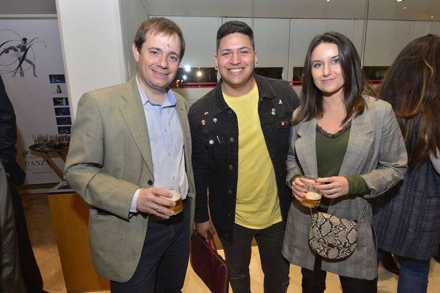 El Auditorio Víctor Villegas se llena de sentimientos desbordados en la ceremonia de entrega de la tercera edición de los Premios de Gastronomía convocados por 'La Verdad'