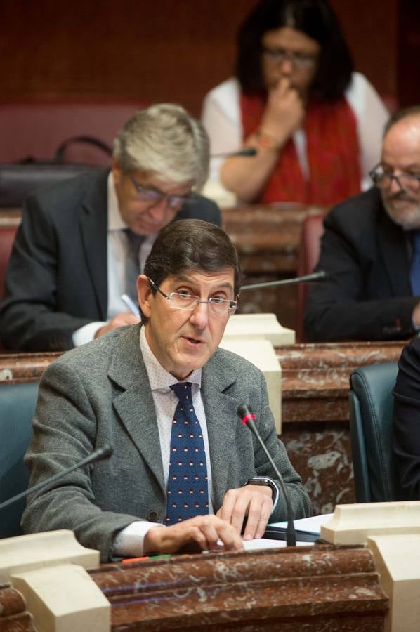 La Consejería marca como prioridades para 2019 la lucha contra el tabaquismo y la obesidad infantil 