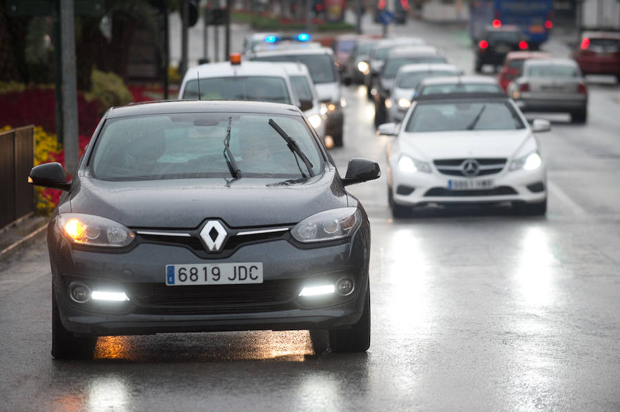 Medio centenar de conductores se manifestaron por las principales vías de la capital de la Región este jueves