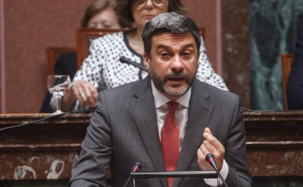 Joaquín López Pagán, portavoz del Grupo Parlamentario Socialista, durante una intervención en la Asamblea Regional.