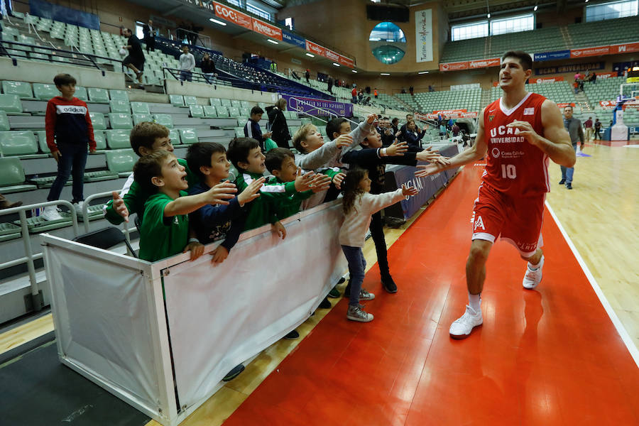 Los de Javier Juárez derrotaron al equipo madrileño en uno de los mejores partidos del conjunto universitario en lo que va de Liga Endesa