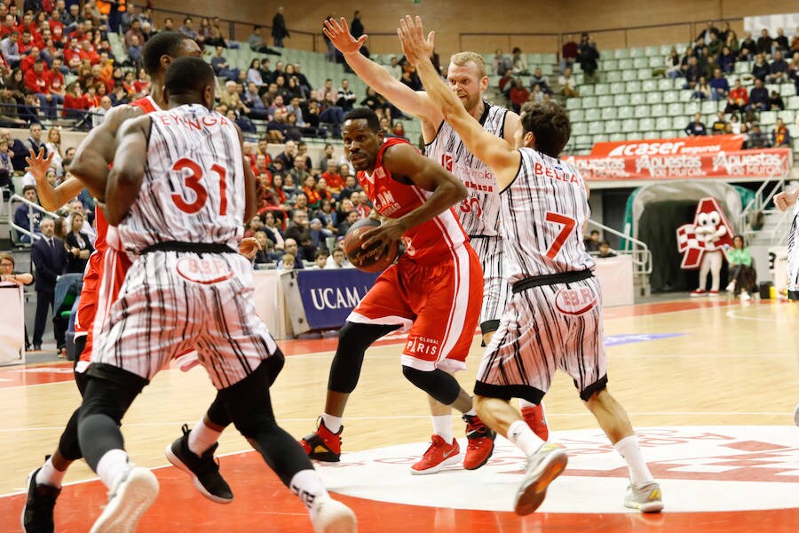 Los de Javier Juárez derrotaron al equipo madrileño en uno de los mejores partidos del conjunto universitario en lo que va de Liga Endesa