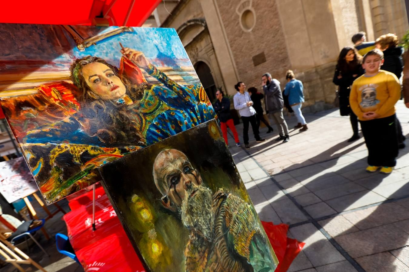 El acto que forma parte de l proyecto ADN Urbano es una convivencia con más de 150 artistas de diferentes disciplinas como ilustración, fotografía, pintura, escultura y arte floral