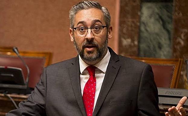 El portavoz del GPP, Víctor Martínez.