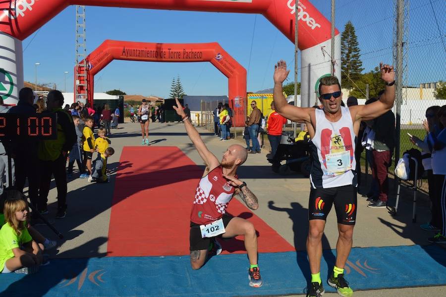 El corredor del Mobel Automenor Running Team completó los 5 kilómetros en 16:15 minutos, mientras que la primera en categoría femenina, del mismo club, hizo una marca de 19:30