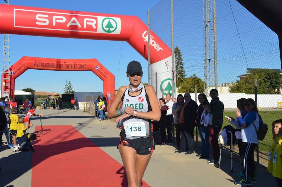 El corredor del Mobel Automenor Running Team completó los 5 kilómetros en 16:15 minutos, mientras que la primera en categoría femenina, del mismo club, hizo una marca de 19:30